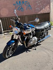 Triumph Bonneville se