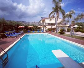 Villa Ludovica, Piscina, Jacuzzi, Padel/Pickleball