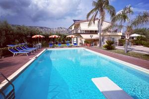 Villa Ludovica, Piscina, Jacuzzi, Padel/Pickleball