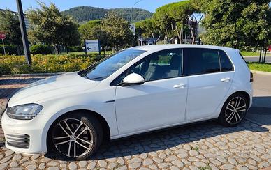 Volklswaghen Golf GTD