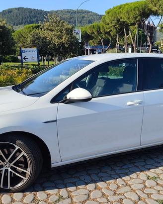Volklswaghen Golf GTD