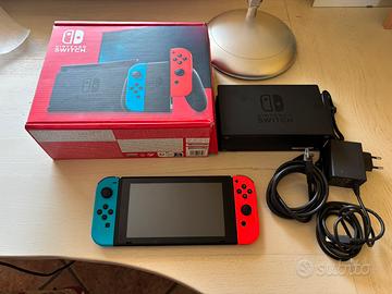 Nintento Switch V2  + gioco Mario + scheda Sd
