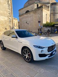 Maserati Levante V6 Diesel 275 CV AWD Gransport