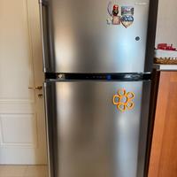 Frigorifero Sharp 600 litri