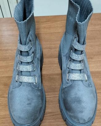 Scarponcini grigi donna