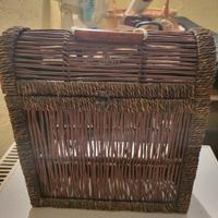 cesto portabottiglie  in vimini 