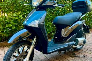 Scotter LIBERTY PIAGGIO 125 3V IE