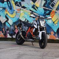 KTM DUKE A2