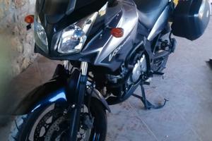 Suzuki V strom 600