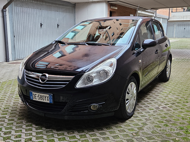 Opel corsa benzina neopatentati