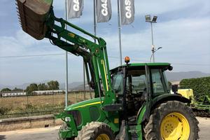 JOHN DEERE 5820 PREMIUM CON POCHE ORE DA AMATORE