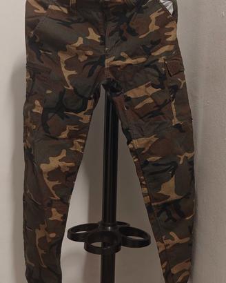 Jeans stile mimetico militare, taglia M, usato