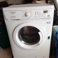 LAVATRICE ELECTROLUX 7 KG