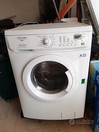 LAVATRICE ELECTROLUX 7 KG
