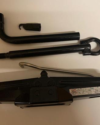 Ruota di scorta 205/55 R16 5 fori e Cric Renault