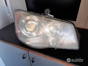 Faro Anteriore Destro Xenon Per Voyager 2010