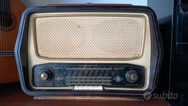 Radio vintage Magnadyne FM144 a valvole 