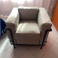 Poltroncina Cassina  le Corbusier