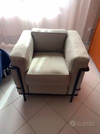 Poltroncina Cassina  le Corbusier