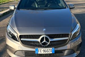 MERCEDES CLASSE A -180d sport automatica