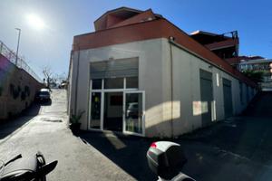 Immobile di 560 m² a Ciampino