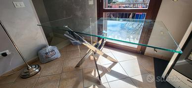 Tavolo da cucina in vetro