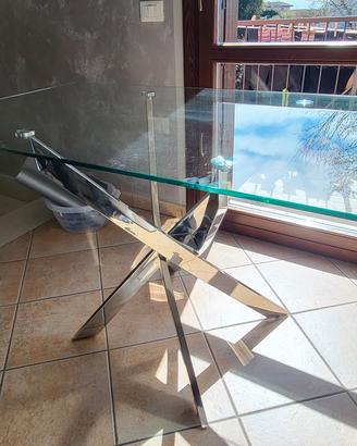 Tavolo da cucina in vetro
