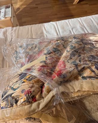 Coperta matrimoniale in lana merinos e raso