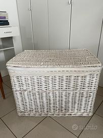 Cesta baule in vimini bianca