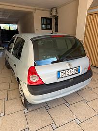 Renault Clio 1.5 82 Cv anno 2004