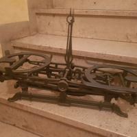 Bilancia antica fine 800 in ghisa