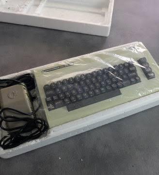 Commodore vic 20 FUNZIONANTE CON SCATOLA E ACCESS.