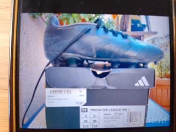 Scarpini da calcio Adidas PREDATOR nero
