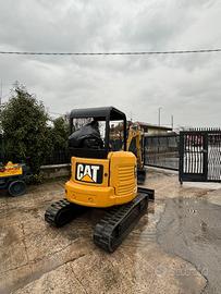 E165 Mini escavatore 30 q Caterpillar 303E