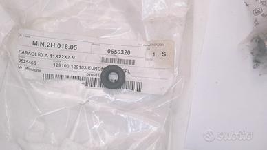 PARAOLIO A 11X22X7 NBR CAPONORD APRILIA 0650320
