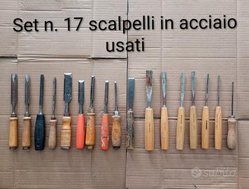 Set n. 17 scalpelli in acciaio usati 