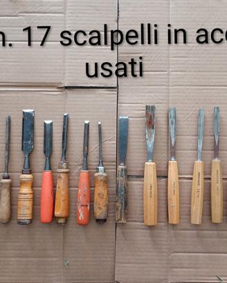 Set n. 17 scalpelli in acciaio usati 