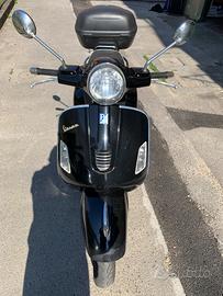 Piaggio Vespa 300 gts