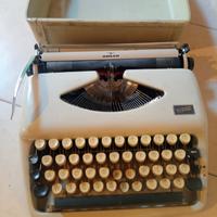 macchina da scrivere 
