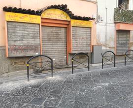 Casoria locale commerciale fronte strada