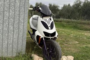 aprilia sr