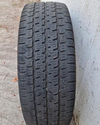 Gomme Continental 215/65 R16 C