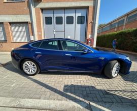 TESLA Model S - 2016