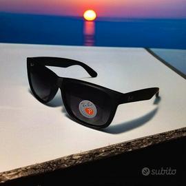 Ray-Ban Justin Polarizzati Neri Opachi