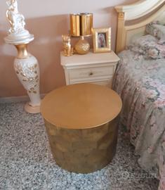 Tavolino oro mai usato