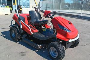 Trattorino trinciaerba Oleo Mac Apache 92EVO