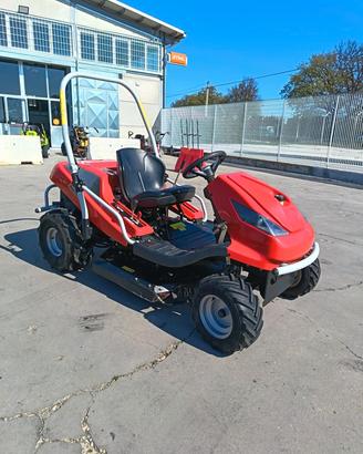 Trattorino trinciaerba Oleo Mac Apache 92EVO