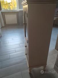 Vetrina shabby