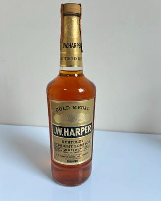 I.W. Harper Gold Medal Kentucky Bourbon Whisky