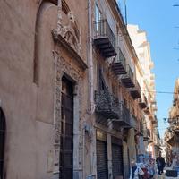 Vicino al Massimo 4 vani ristrutturato per B&B